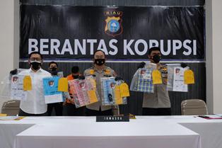 Sekcam Binawidya Pekanbaru Kena OTT Tim Saber Pungli Polda Riau